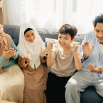 Pola Asuh Islami: Antara Kasih Sayang dan Ketegasan dalam Mendidik Anak