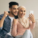 Menjaga Hati di Era Sosmed: Godaan Pamer Relationship Goals