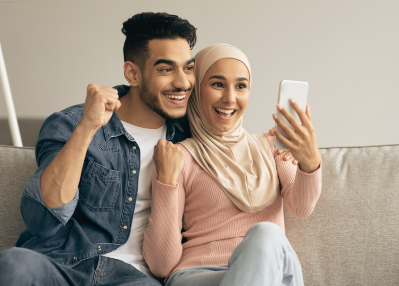 Menjaga Hati di Era Sosmed: Godaan Pamer Relationship Goals