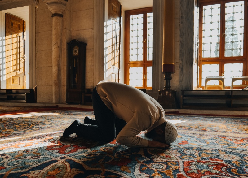 Manfaat Dahsyat Shalat Malam: Dari Doa Mustajab hingga Ketenangan Jiwa