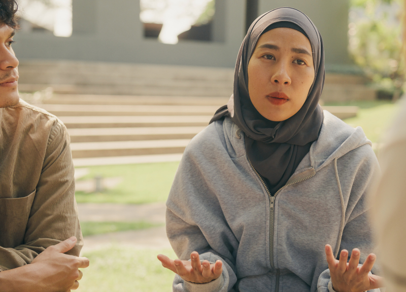 Menghadapi Quarter Life Crisis dengan Prinsip Islam, Bisa Banget!