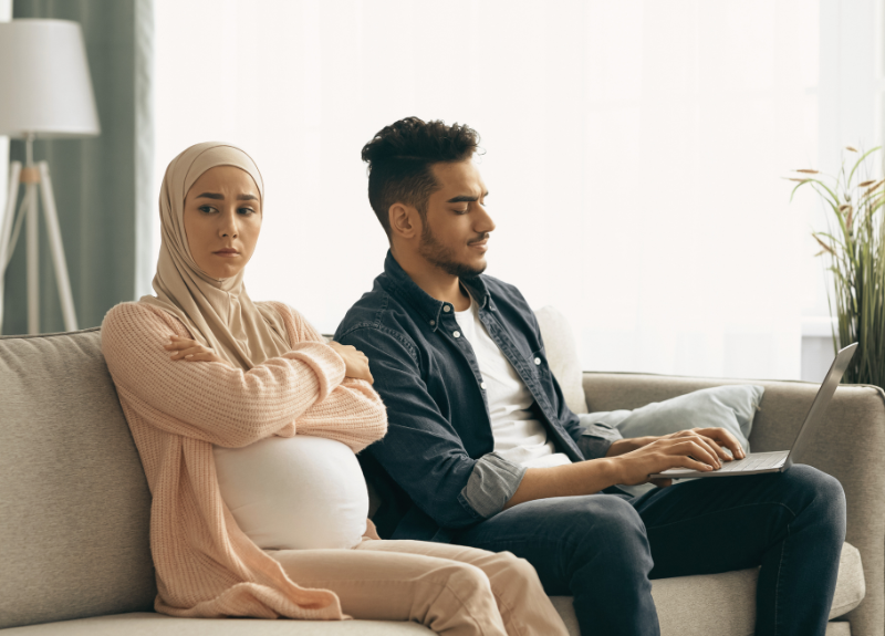 Suami Kurang Romantis? Bisa Jadi Belum Tahu Sunnah Ini!