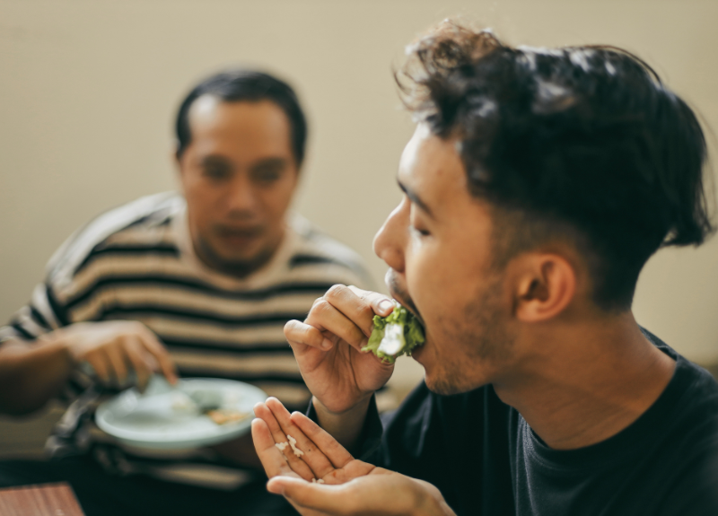 Tidur Nggak Berkualitas? Ini Dampak Makanan Berlemak yang Jarang Disadari
